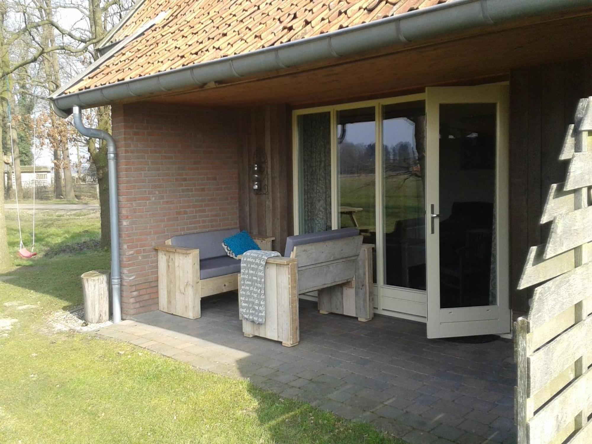 Holiday Home In Geesteren With Roof Terrace Garden Furniture Eksteriør bilde